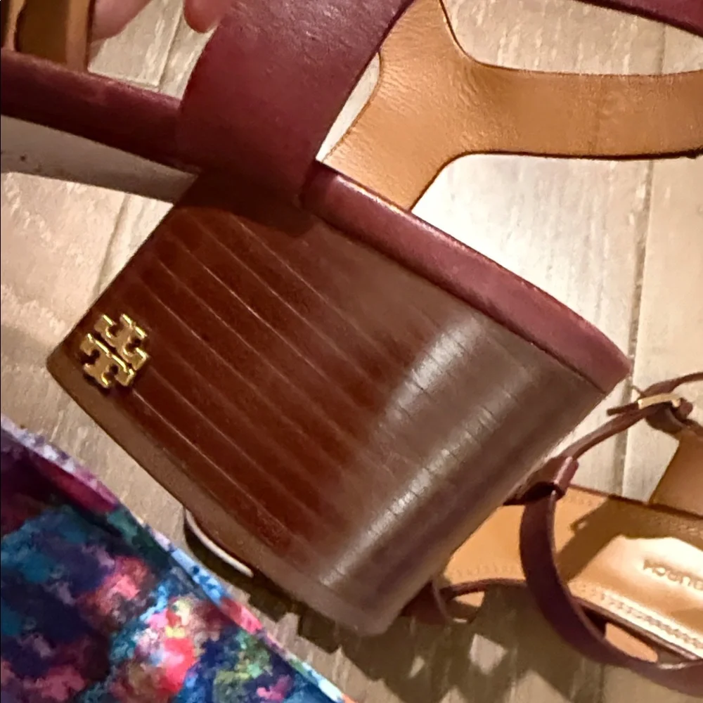 Tory Burch Burgundy Strappy Sandals - Picture 4 of 6